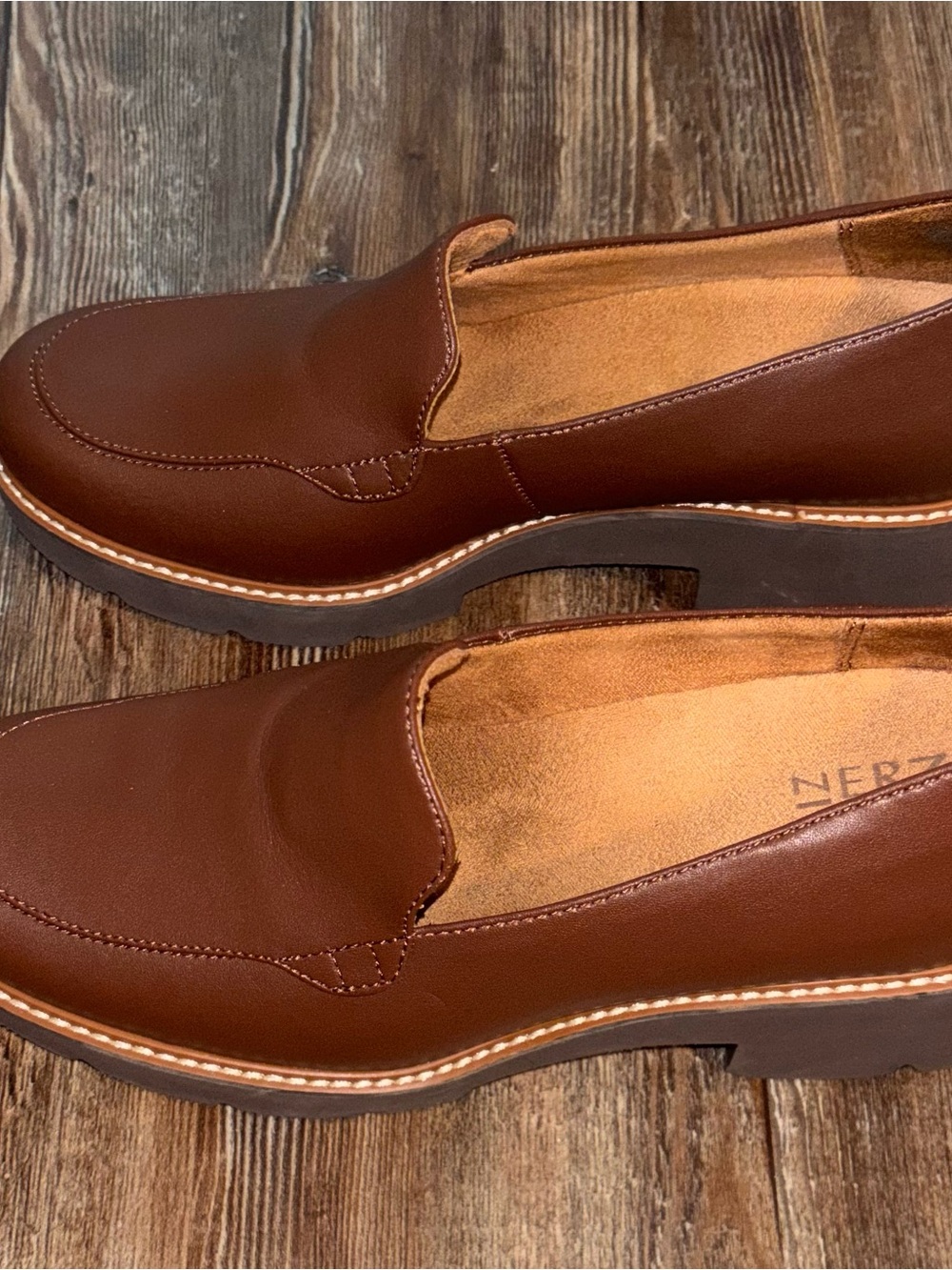 Naturalizer Women’s Chestnut Brown Leather Slip-On Loafers - Picture 2 of 7